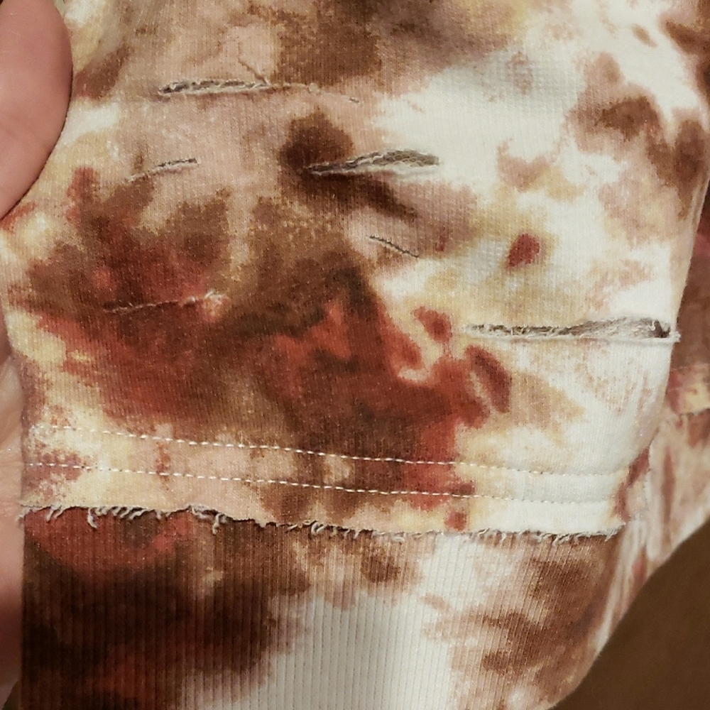 Cato Tie-Dye Sweatshirt in Brown and Cream - Picture 4 of 8